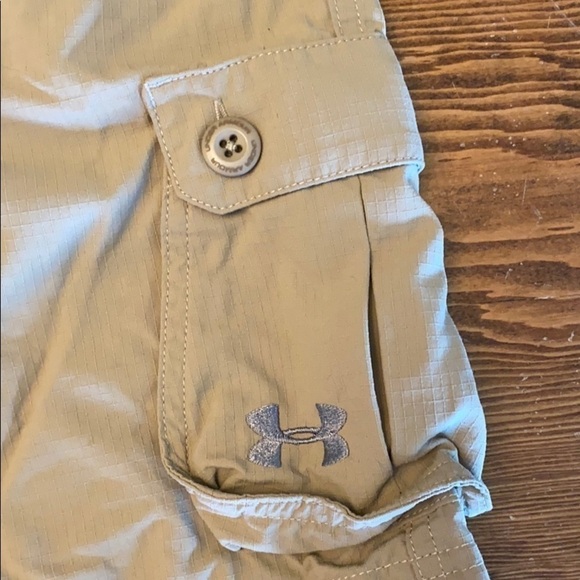 𝅺under Armour quick Dri khakis - Picture 2 of 4